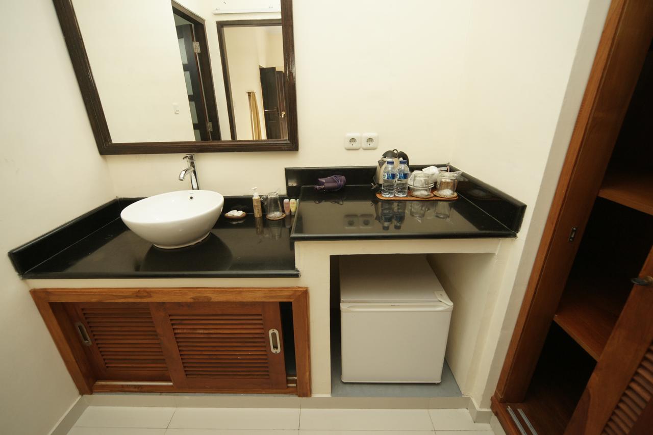 Swastika Bungalows Sanur Esterno foto